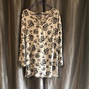 Black and white floral top